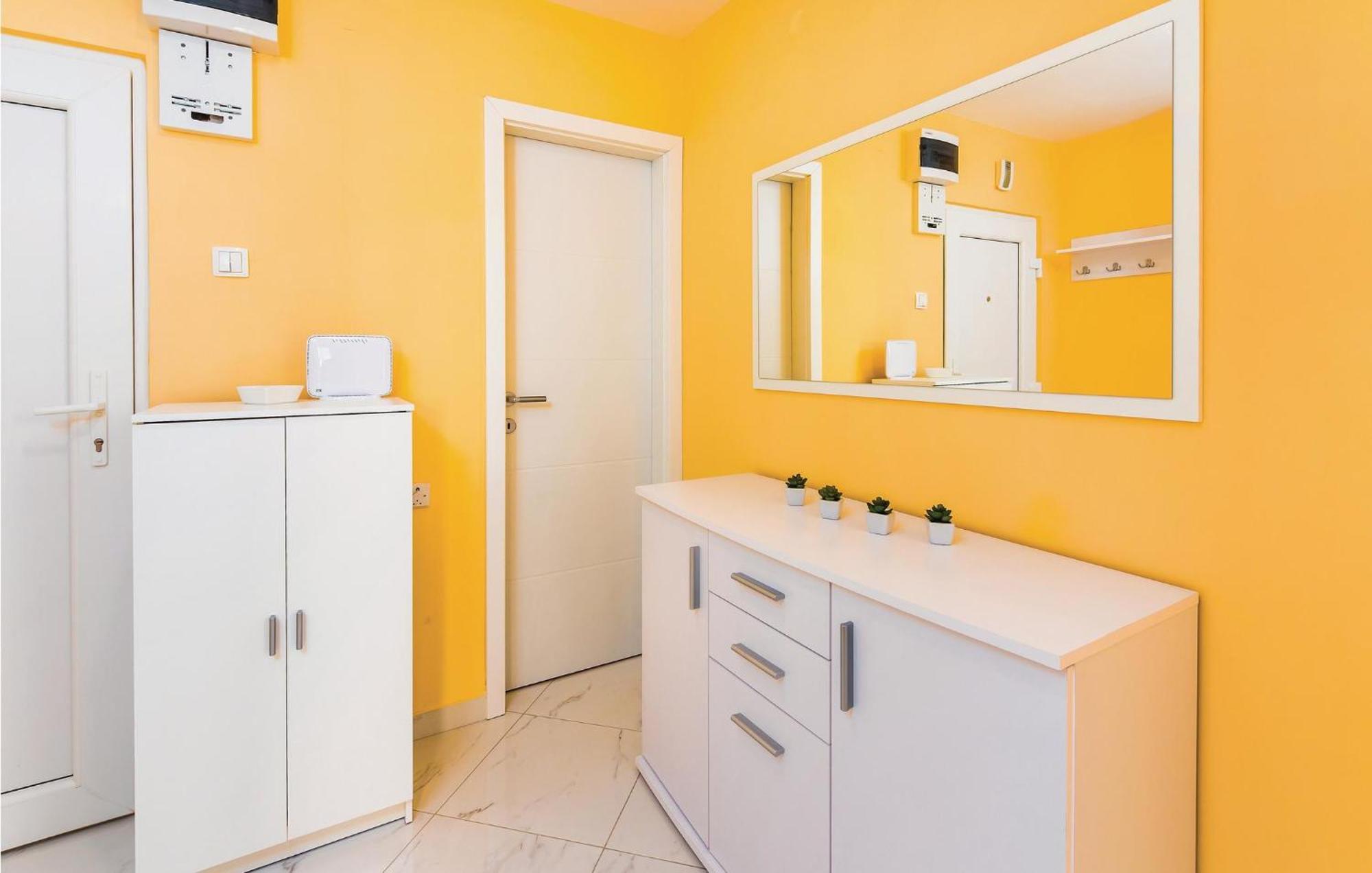 1 Bedroom Gorgeous Apartment In Opatija Exterior foto
